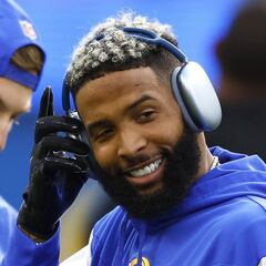 Jarvis Landry surprises OBJ at media session