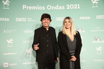 Dani Moreno y Cristina Boscá, presentadores de 'Anda Ya', de LOS40.