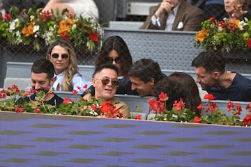 David Broncano, Mamen Sanz, Alejandro Sanz, Raúl González y Rudy Fernández asisten al partido entre Rafa Nadal y el argentino Pedro Cachín del Mutua Madrid Open.