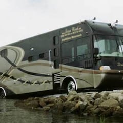 Cami Terra Wind: la autocaravana de lujo que se convierte en yate