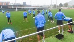 Los leones se entrenan en las instalaciones de Lezama.