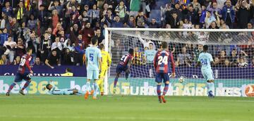 Boateng también marcó el 2-0.