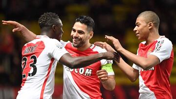 Con derecha y con izquierda, lo de Falcao son los goles