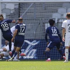 El Girondins se aleja del descenso y el Rennes, de Europa