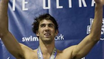 Phelps reaparece con doble victoria en la reunión de Charlotte