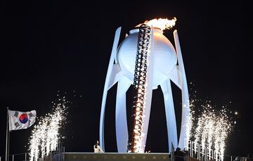 PYEONGCHANG-GUN, SOUTH KOREA - FEBRUARY 09:  The Olympic Cauldron is lit during the Opening Ceremony of the PyeongChang 2018 Winter Olympic Games at PyeongChang Olympic Stadium on February 9, 2018 in Pyeongchang-gun, South Korea.  (Photo by Matthias Hangs