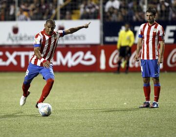 Jugó como rojiblanco la temporada 2012-13.