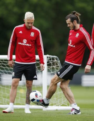 Gareth Bale & Aaron Ramsey.