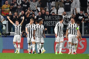 Juventus (Italia): 950 millones de dólares.