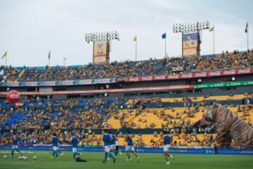 Las mejores postales del Tigres vs Cruz Azul desde el Volcán