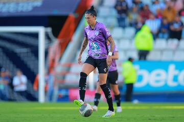 La jugadora de la selección española femenina y reciente campeona del mundo ha reaparecido con su club, el Club de Fútbol Pachuca Femenil de la Primera División Femenil de México. Jenni salió en los últimos minutos de juego siendo recibida con una gran ovación y un gran tifo sobre la portería.