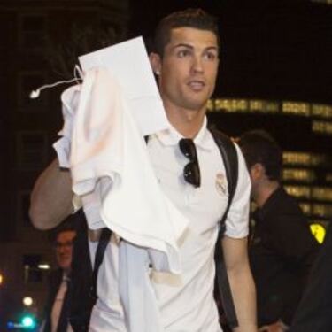 Un partido entre la polémica de la Copa del Rey y la euforia local