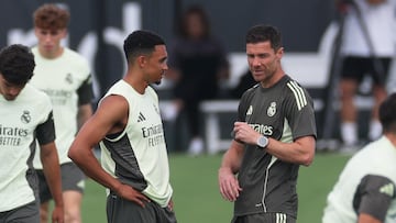 Los jugadores del Real Madrid, durante su entrenamiento en Palm Beach.