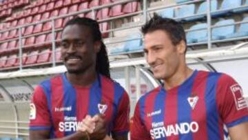 Derek Boateng y Piovaccari, presentados con el Eibar