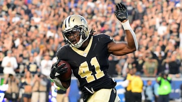 Kamara corrió para más de 700 yardas y 8 TDs. Por aire consiguió cinco anotaciones.