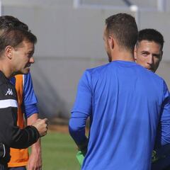 Mosquera: "Hay ingredientes para ganar al Málaga"