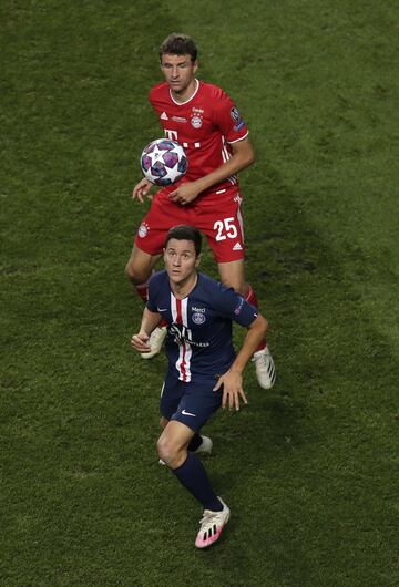 Ander Herrera y Thomas Muller.