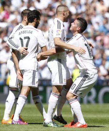 El colombiano volvió tras dos meses alejado de los terrenos de juego tras su lesión el 4 de febrero ante el Sevilla.