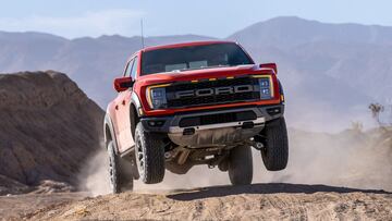 Ford Lobo Raptor 2022 disponible en M&eacute;xico; &iquest;sigue siendo la reina de las pickups de alto desempe&ntilde;o?