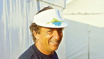 Max Fernandez con una visera del Quiksilver Lacanau Pro