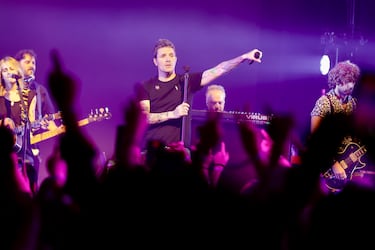 Dani Martín se sube al escenario dos años después con Los40 Básico Santander y se sincera con un mensaje a su primo David Otero