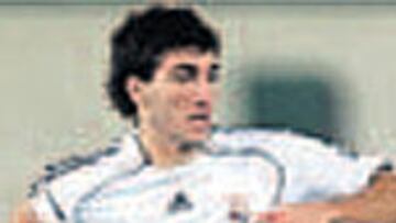 <b>HIGUAÍN</b>. Se espera aún su estreno goleador y este puede ser el día perfecto