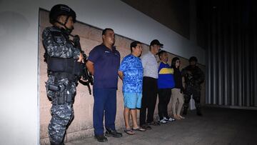 La Fiscalía de El Salvador confirmó la detención de cinco presuntos responsables de los hechos ocurridos en el Estadio Cuscatlán el pasado fin de semana.