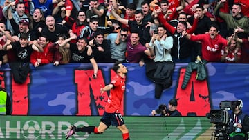 El jugador del Osasuna, Ante Budimir, celebra el 1-1 al Real Madrid.