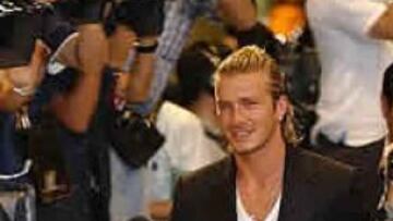 Beckham llega a Japón entre fotógrafos y cientos de fans