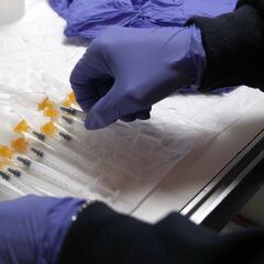 Un inmunólogo pone una condición para recibir la cuarta dosis