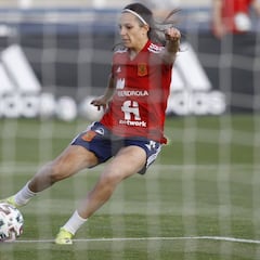 El éxito de Cardona se traslada del Real Madrid a la Selección