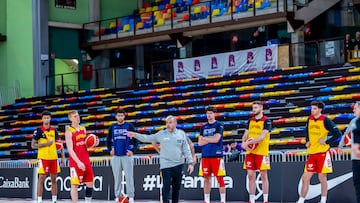 Chus Mateo, seleccionador nacional, durante un entrenamiento en Guadalajara.