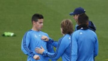 James se lesionó en septiembre durante un amistoso con la Selección.