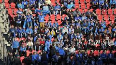 Aficionados del Oviedo contra el Mallorca. 