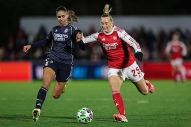 Weir pasa revista en el Madrid