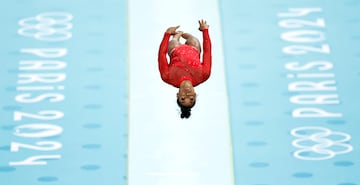 Dominadora absoluta en el trampolín, Biles ganó en este ejercicio su segundo oro en los Juegos de París.