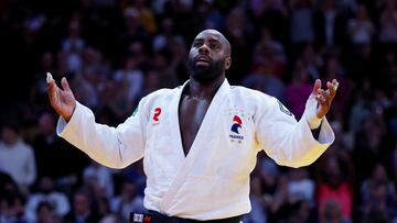FILE PHOTO: Judo - Paris International Grand Slam - Accor Arena, Paris, France - February 4, 2024 France's Teddy Riner celebrates winning the gold medal final of the men's +100kg against South Korea's Kim Min Jong REUTERS/Gonzalo Fuentes/File Photo