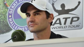El suizo Roger Federer durante su rueda de prensa en Halle (Alemania). 