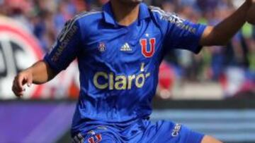Cortés podría cambiar la camiseta azul de la U por la verde de Wanderers.