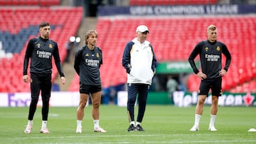 Valverde, Modric, Ancelotti y Toni Kroos en el entrenamiento previo a la final de la Champions