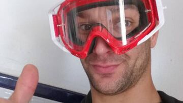Butr¨®n dona sus gafas de cross para hospitales de C¨¢diz