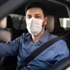 Uso de la mascarilla en coche y moto: quién debe llevarla puesta y cuáles son las multas