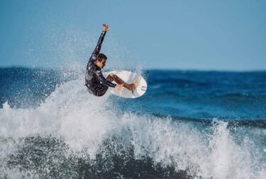 Andy Criere y Luc¨ªa Marti?o, campeones de la primera Liga Iberdrola Fesurfing