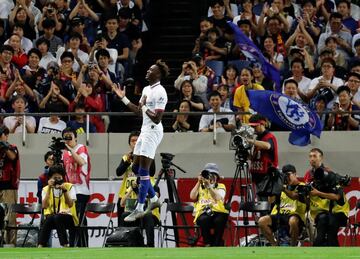 Tammy Abraham celebrando el primer gol del Chelsea 