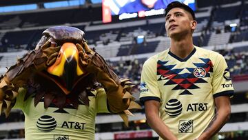 Edson Álvarez se despide entre aplausos de su afición