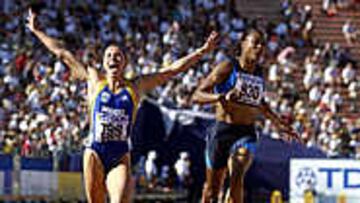 La ucraniana Zhanna Pintusevich estalla de alegría tras ganar.