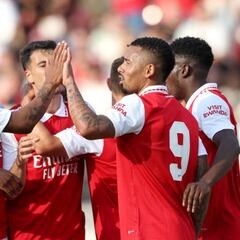 Doblete de Gabriel Jesus en su estreno con el Arsenal