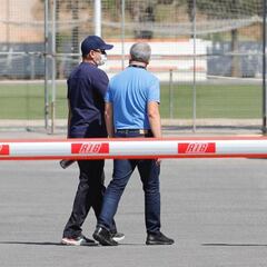 Cónclave en Paterna: el Valencia pide paz hasta el final de Liga