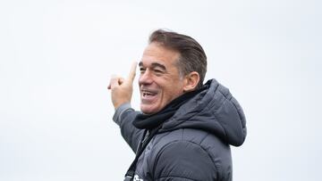 García Plaza dando indicaciones