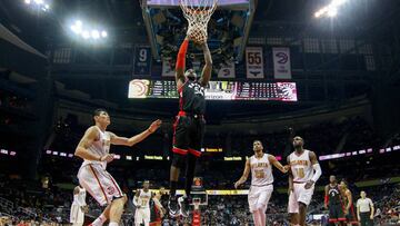 Mar 10, 2017; Atlanta, GA, USA; Toronto Raptors forward Patrick Patterson (54) dunks against the Atlanta Hawks in the fourth quarter at Philips Arena. The Hawks won 105-99. Mandatory Credit: Brett Davis-USA TODAY Sports